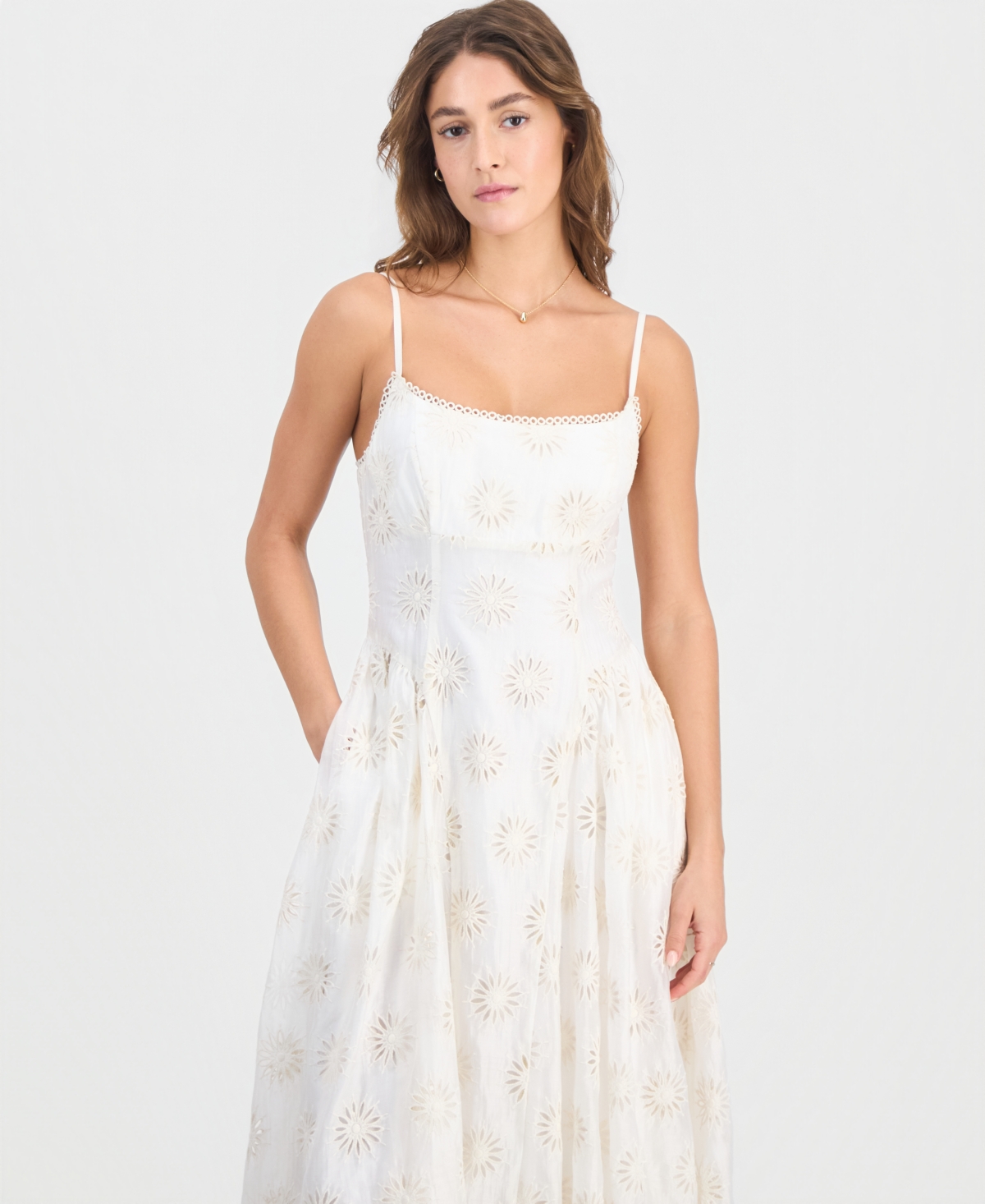 Astr the Label Women's Caerwyn Square Neck Sleeveless Midi Dress