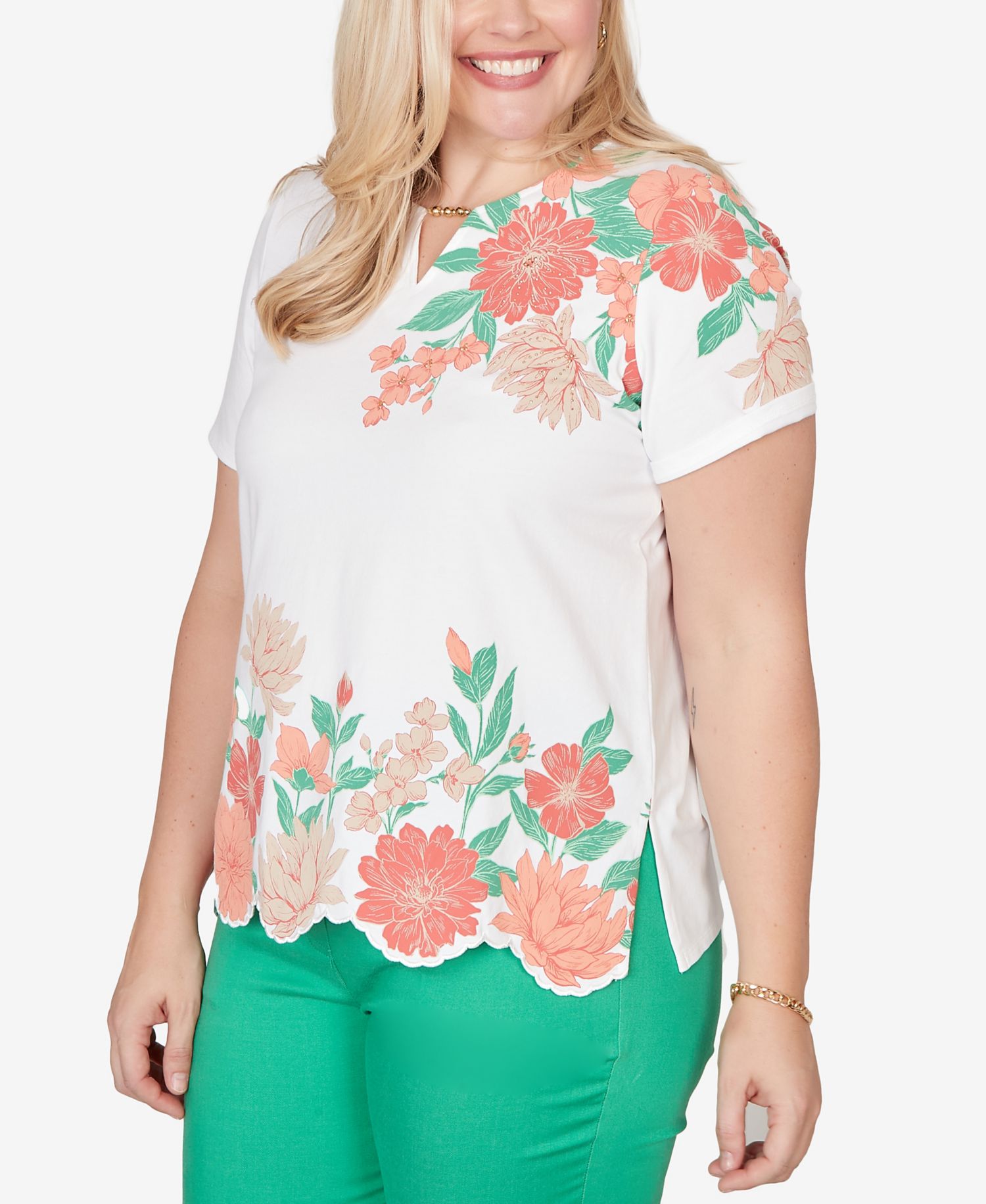Petite Resort Living Floral Scallop Border Top