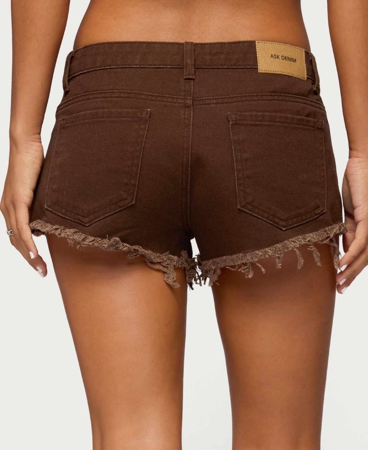 Женские шорты Edikted Josefina Low Rise Denim Shorts, цвет: Коричневый — фото 4