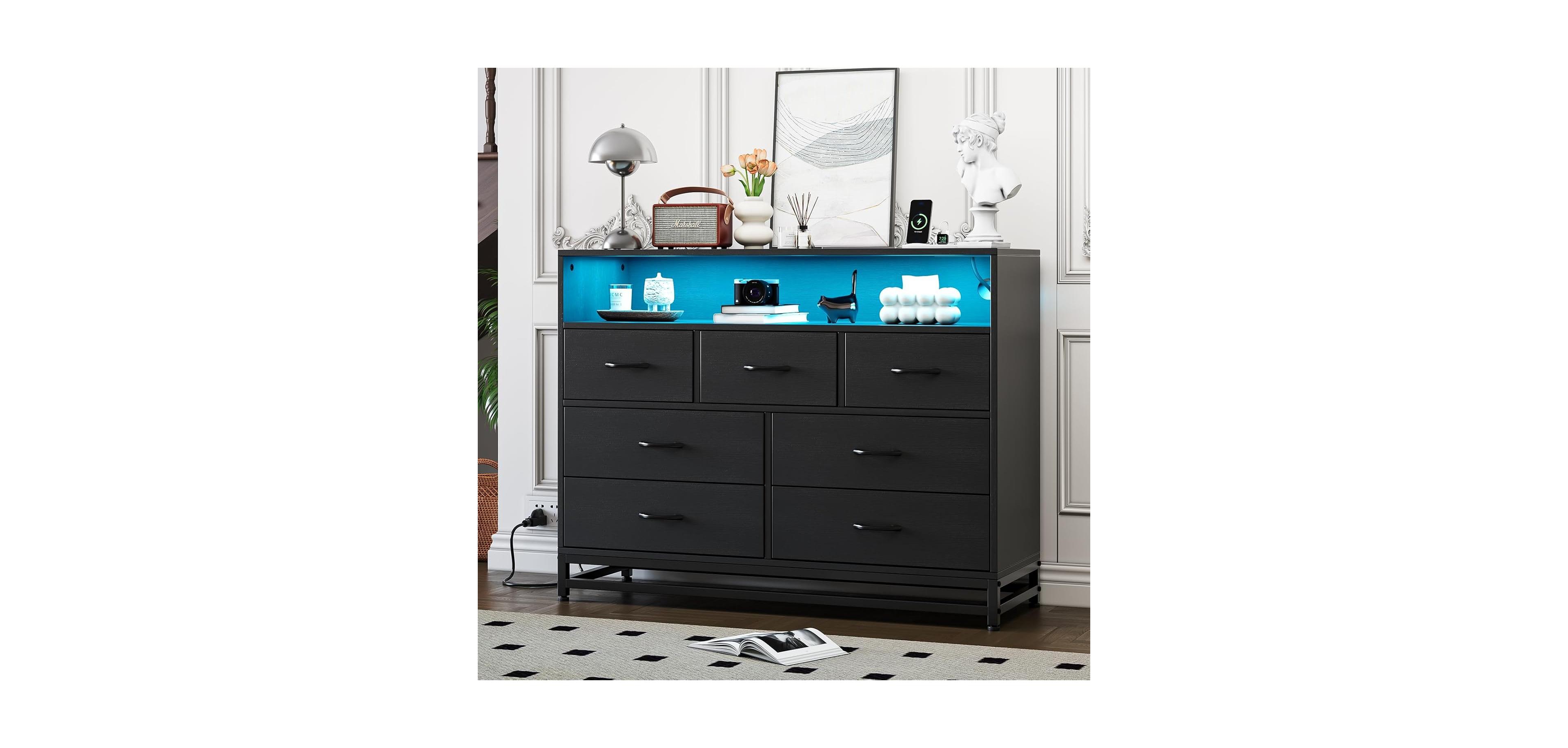 Gaomon Dresser with 7 Drawers for Bedroom, Wooden Long Led Lights and Charging Station, Large Capacity