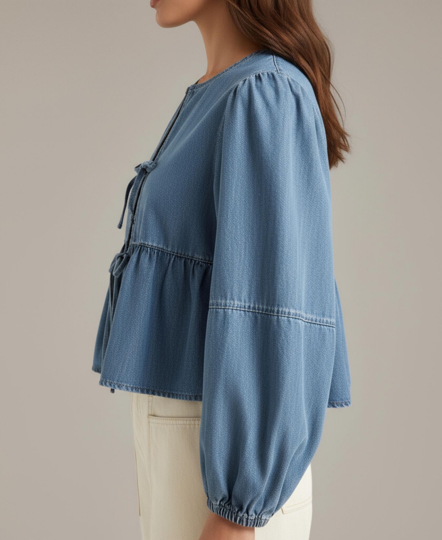 Женская блузка Modenaire Roma Denim Tie-Front Peplum, цвет: Светлый синий — фото 3