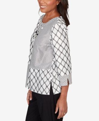 Women's Crowd Pleaser Spliced Diamond Textured Top