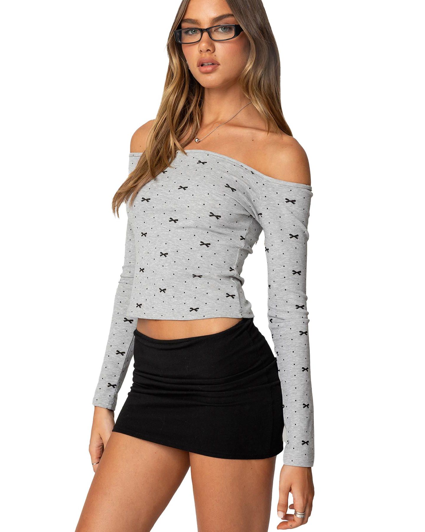Женский топ Edikted Ryna Bows and Dots Off Shoulder, цвет: Серый меланжевый — фото 3