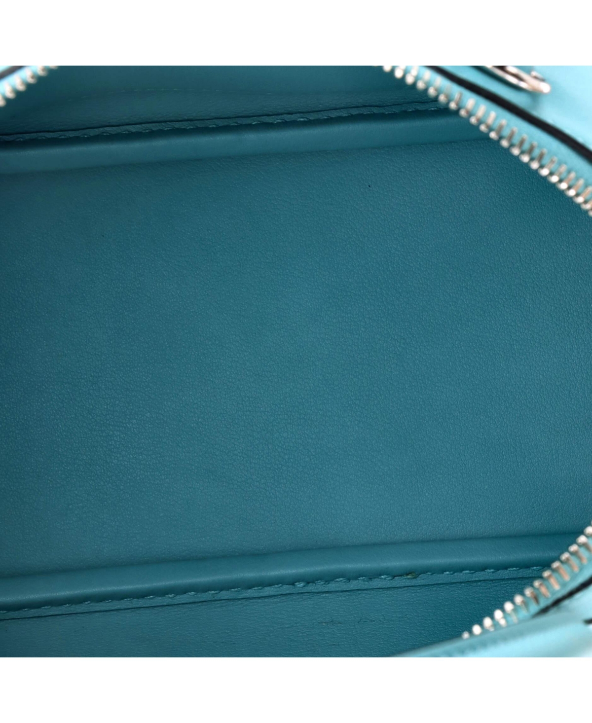 Pre-Owned HERMES 27 Bolide Bag Swift