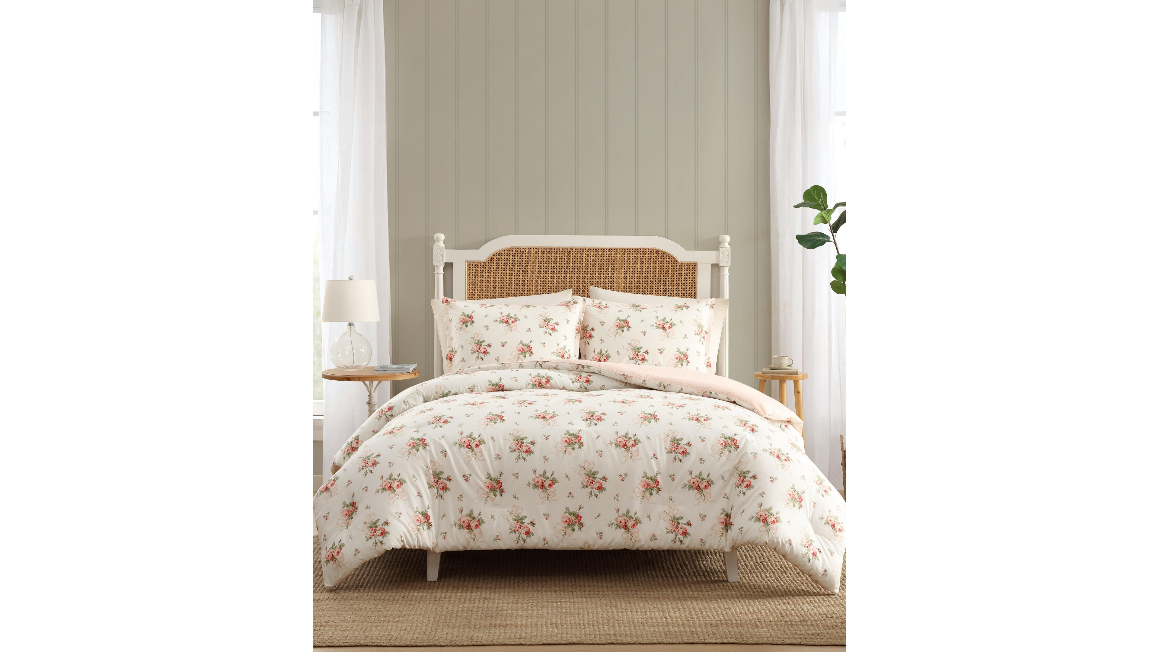 Laura Ashley Ribbon Bouquet 2-Pc. Comforter Set, Twin