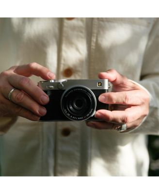 XF 23mm f/2.8 R WR Lens.