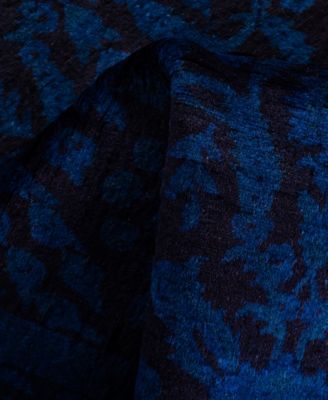 Fine Vibrance M1453 3' 1" x 5' 5" Area Rug