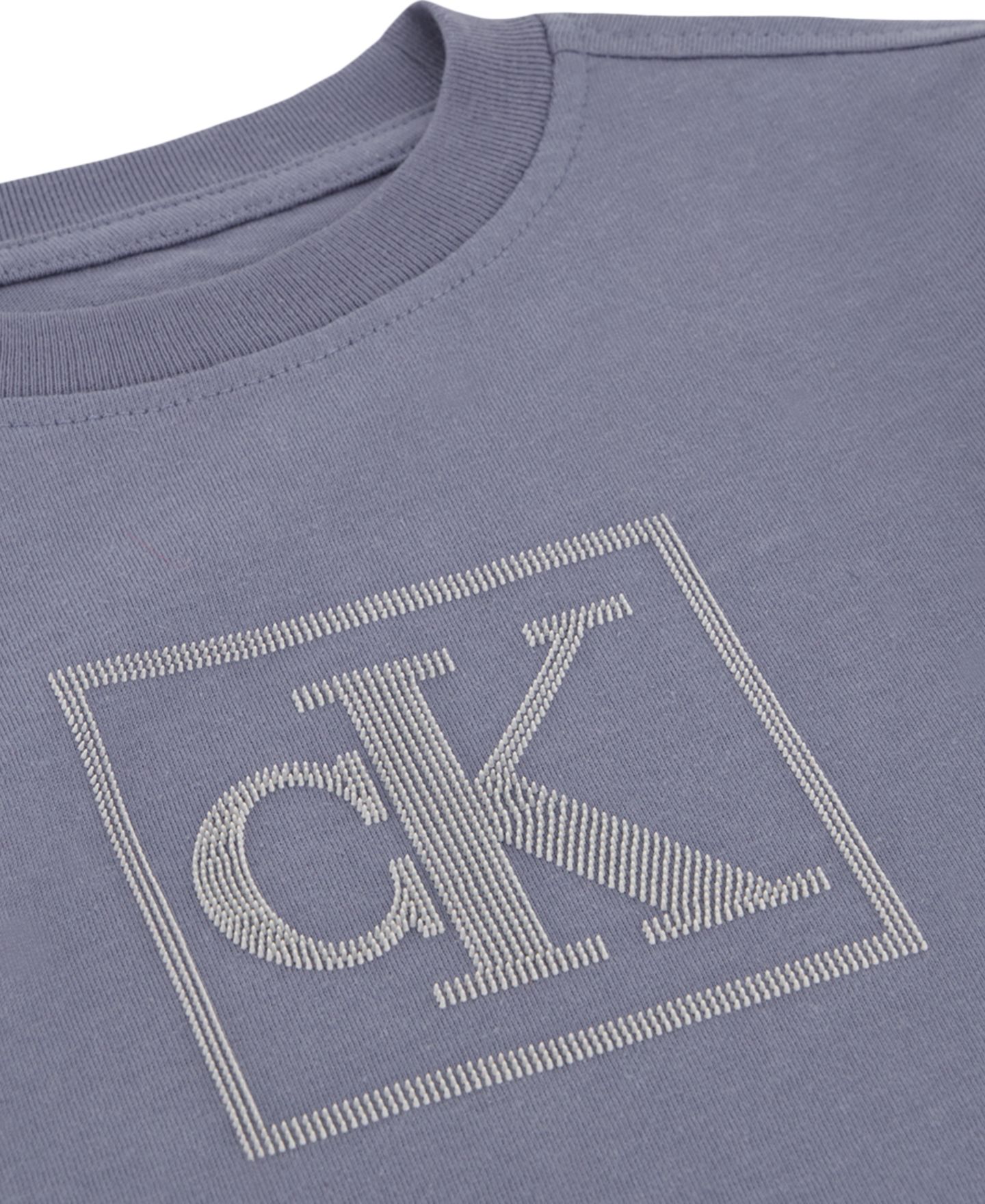 Детский комплект Calvin Klein: футболка Relaxed с монограммой и поплиновые шорты, 2T-7, цвет: Атласный синий / Хаки — фото 6