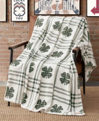 Clovers Plush Throw, 50" x 70"