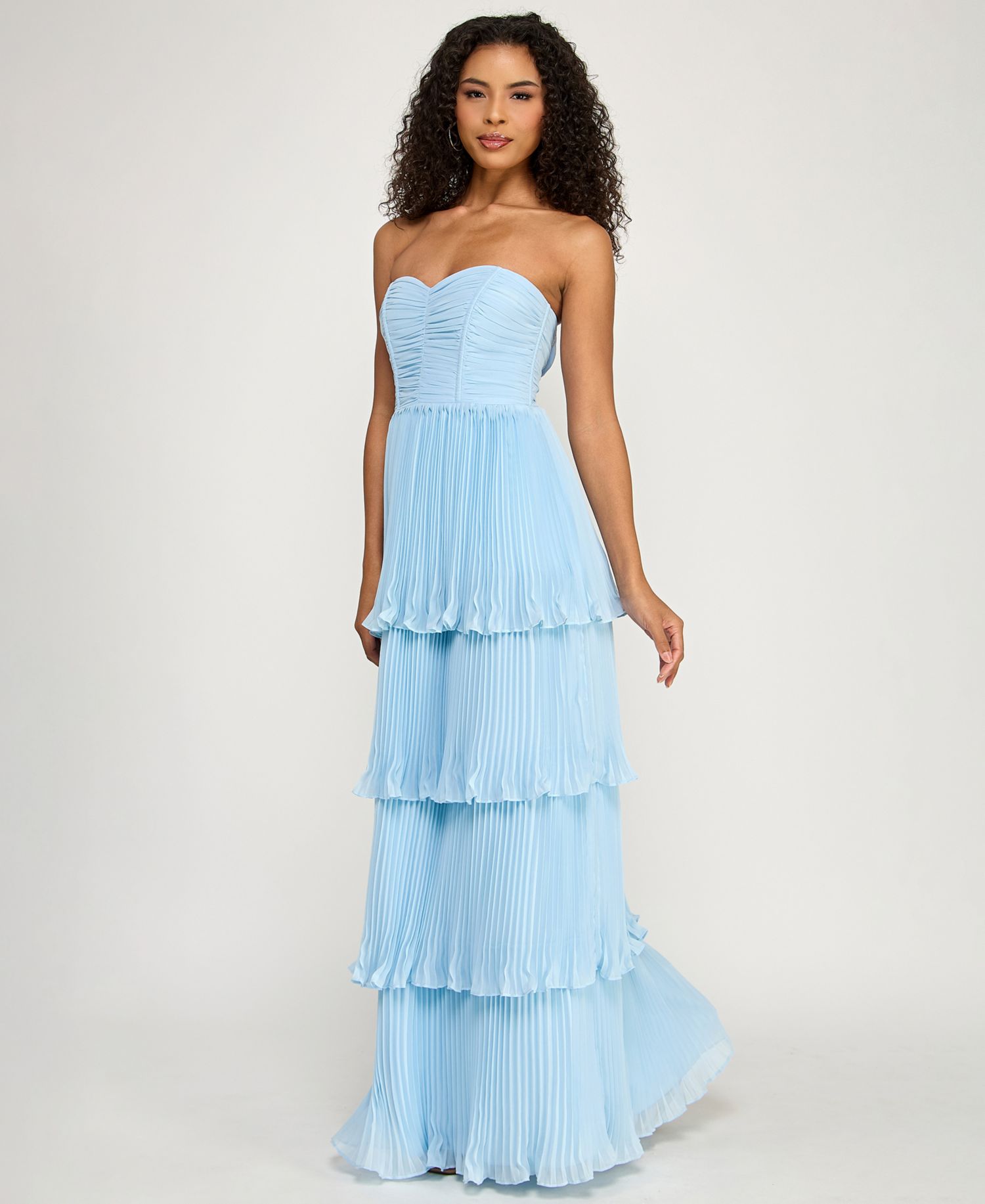 Juniors' Pleated Tiered Strapless Gown