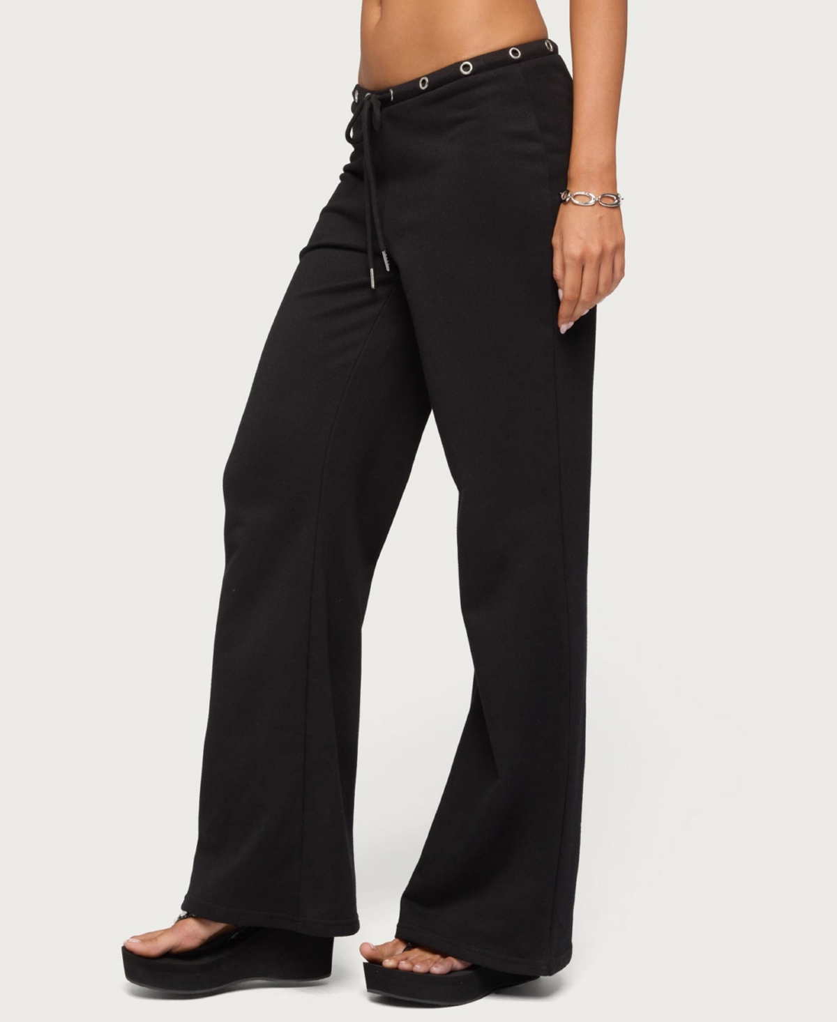 Edikted Women's Bronte Grommet Straight Leg Sweatpants