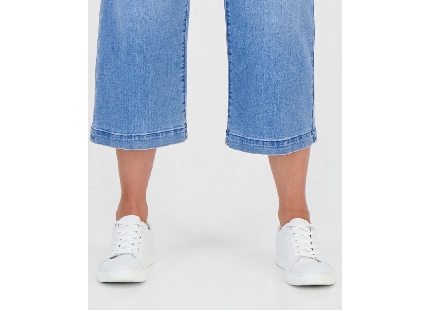 Petite High Rise Cropped Wide Leg Jeans