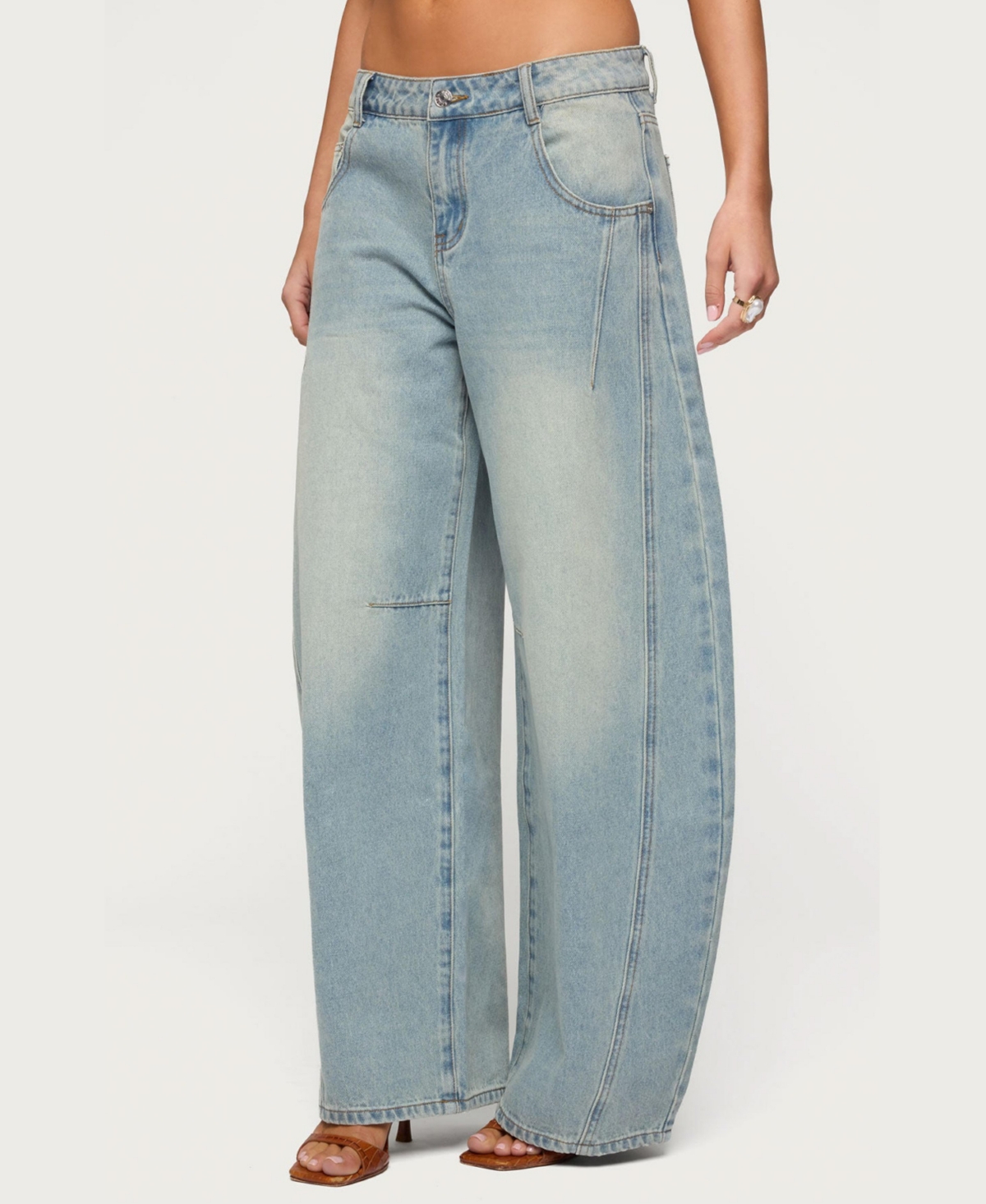 Edikted Women's Ilara Low Rise Barel Jeans