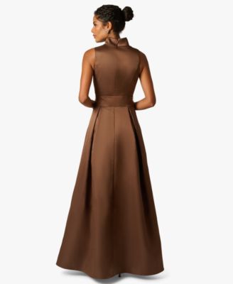 Women's Sleeveless Notch Front Dress