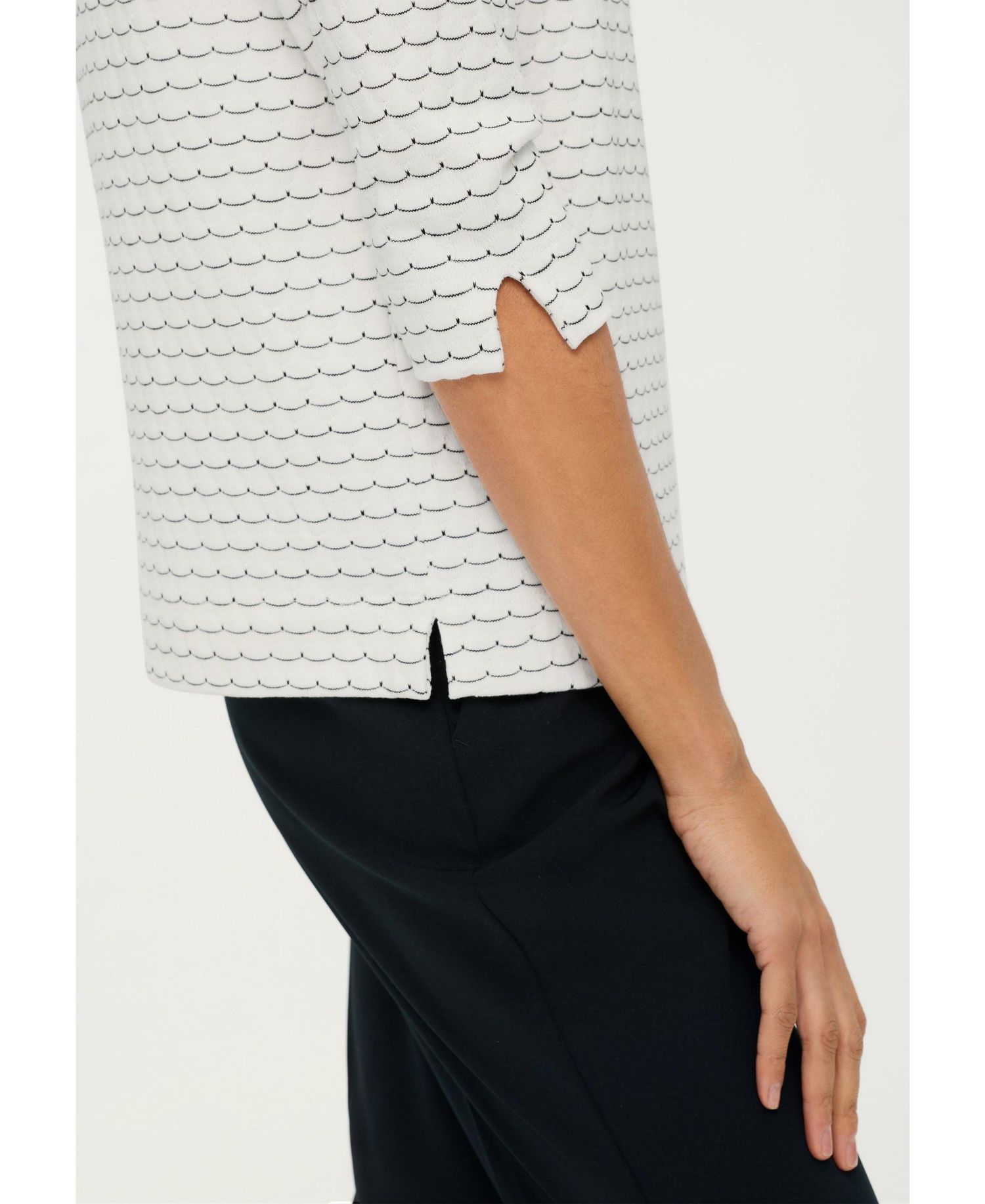 Women's Scallop Stripe Jersey Top