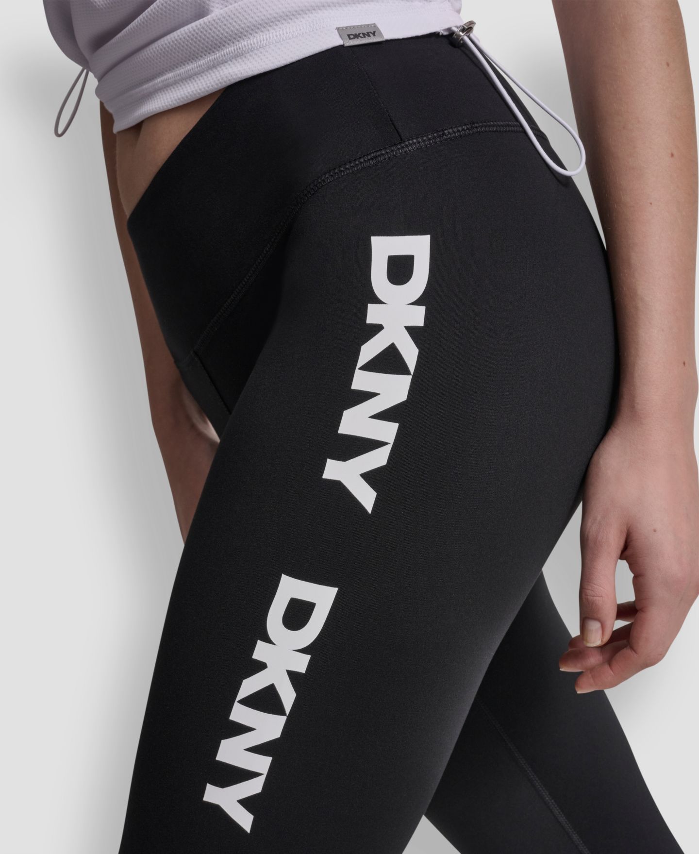 Женские леггинсы DKNY Sport High-Waist Repeat Logo, цвет: Угольный — фото 3