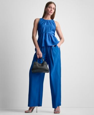 Women's Scoop Neck Sleeveless Top