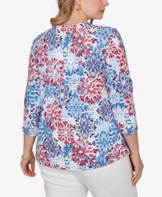 Plus Size Floral Medallion Knit Top