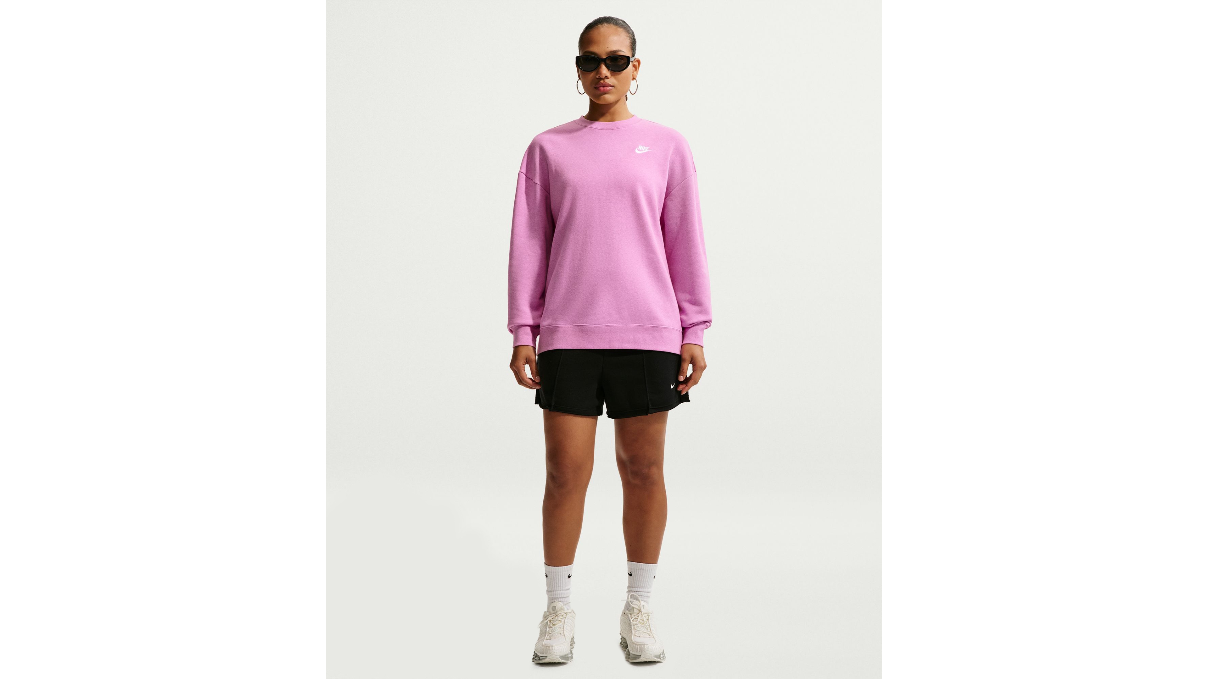 Nike Sportswear Women's Club Fleece Loose Crewneck Sweatshirt