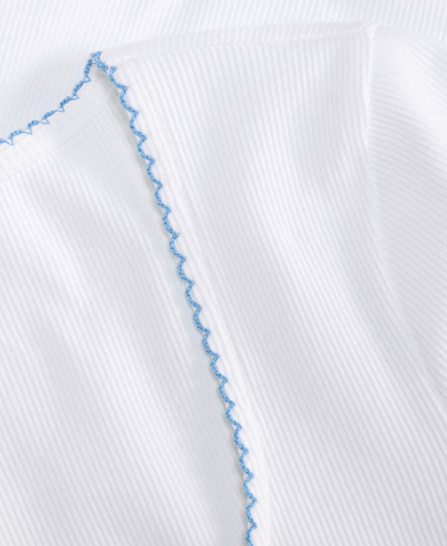 Women's Scoop-Neck Rib Contrast-Stitch Top