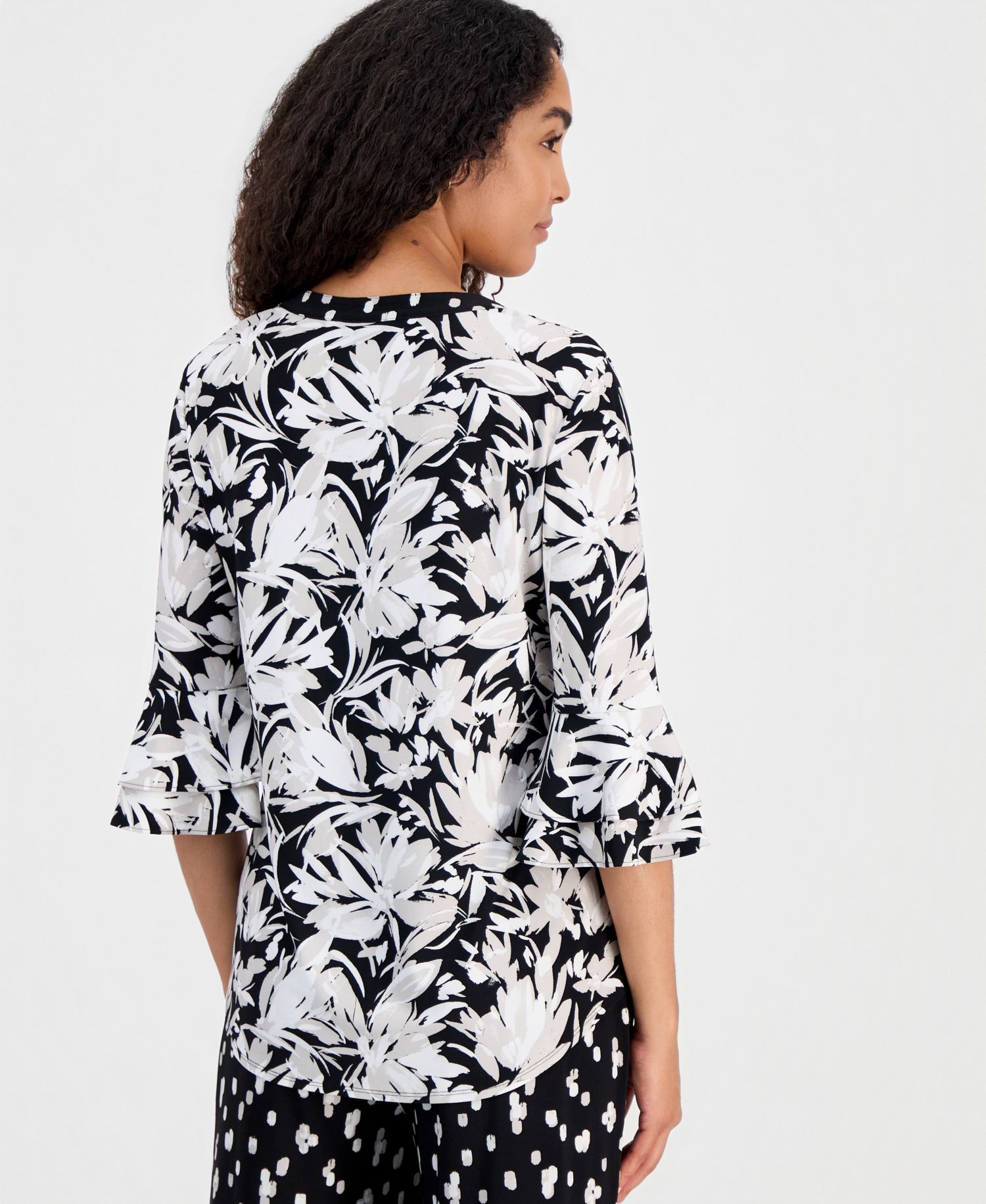 Women's Printed V-Neck Elbow-Sleeve Top, Regular & Petite