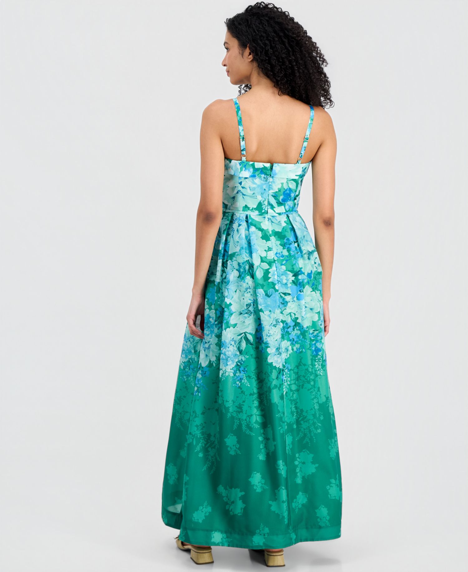 Women's Square-Neck Sleeveless Gown
