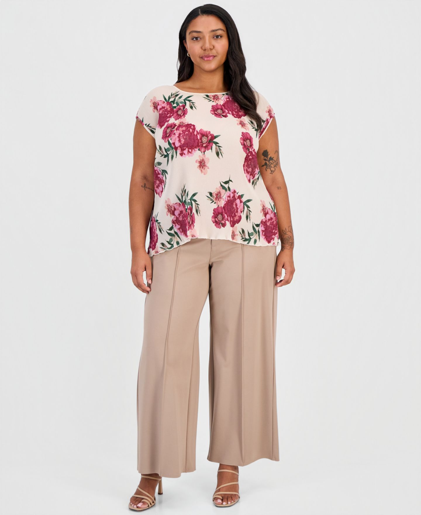 Женский топ Tahari ASL Plus Size Plissé Floral-Print, цвет: Песочный ягодный с принтом — фото 2