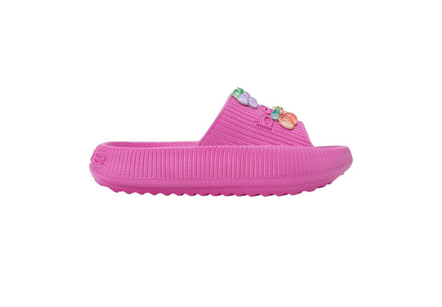 Сандалии Bebe Girls EVA Slide - Lightweight and Comfy Slide Sandals with Fruit Charms для девочек, цвет: Фуксия — фото 2