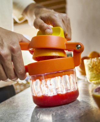 2-Pc. Juicemax Plus Dual-Action Citrus Press and Measuring Cup Set