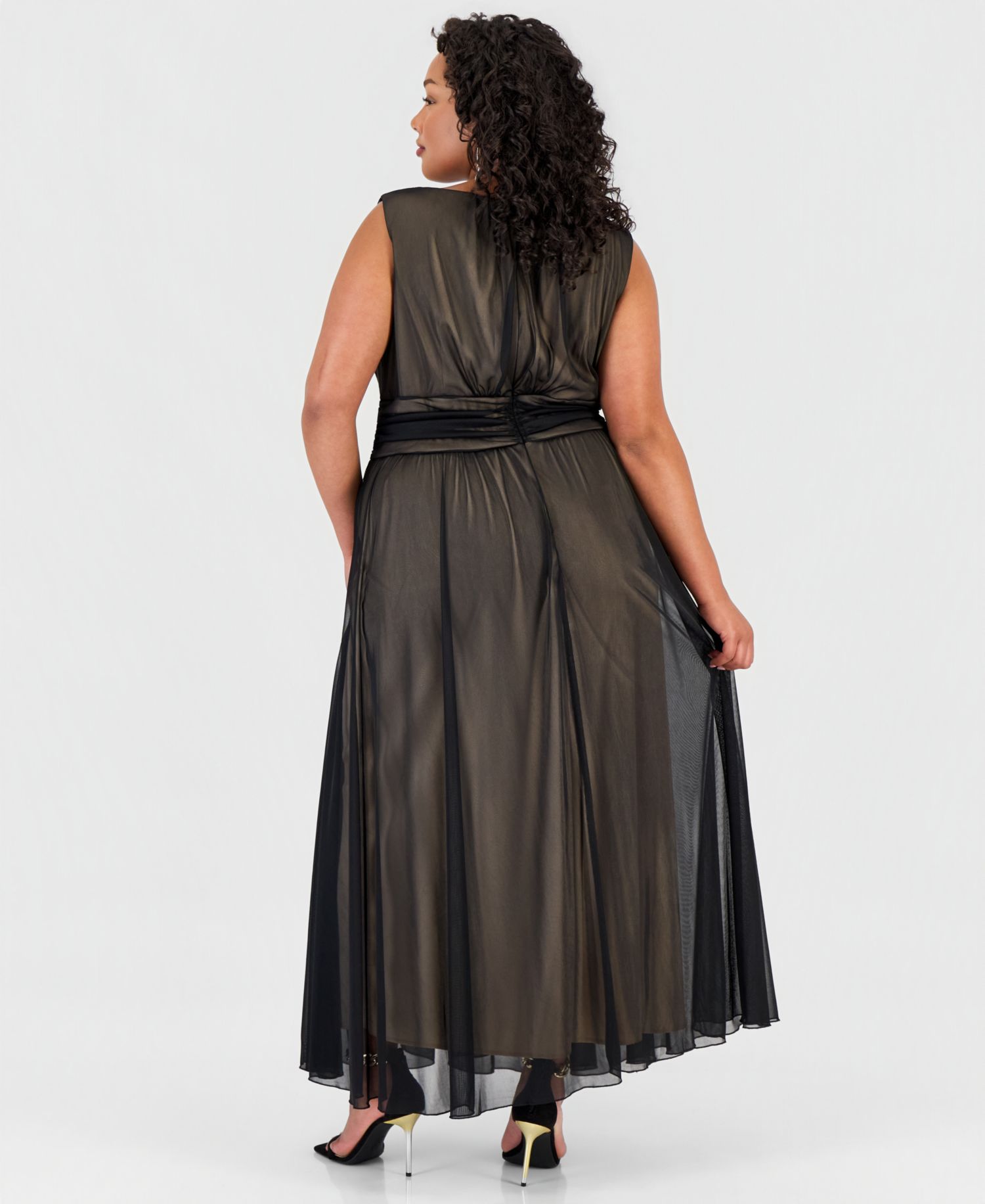 Plus Size Matte Chiffon Sleeveless V-Neck Dress