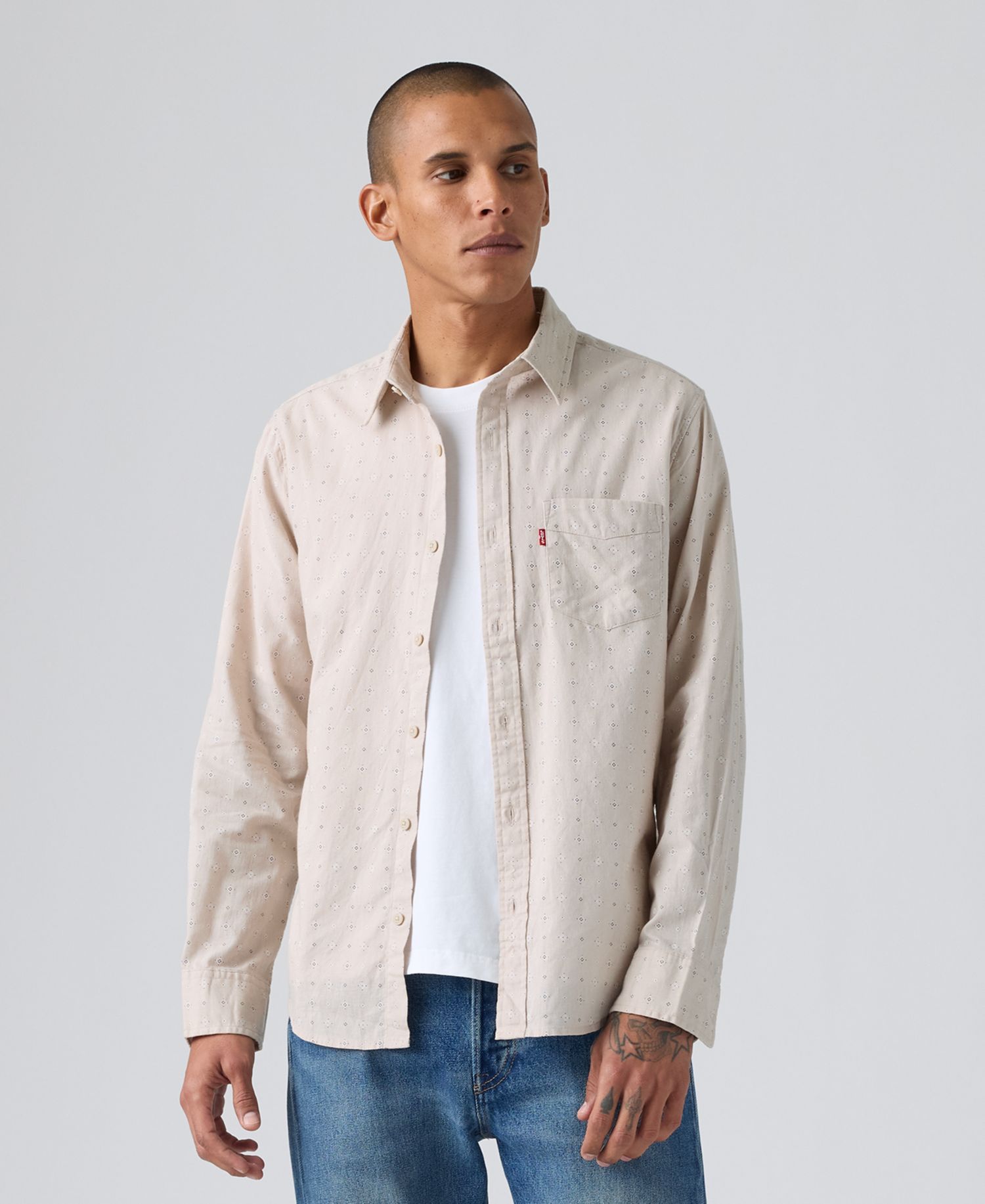 Men's Classic Pocket Regular-Fit Long-Sleeve Shirt