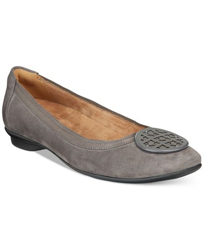 Clarks Artisan Women's Candra Blush Flats