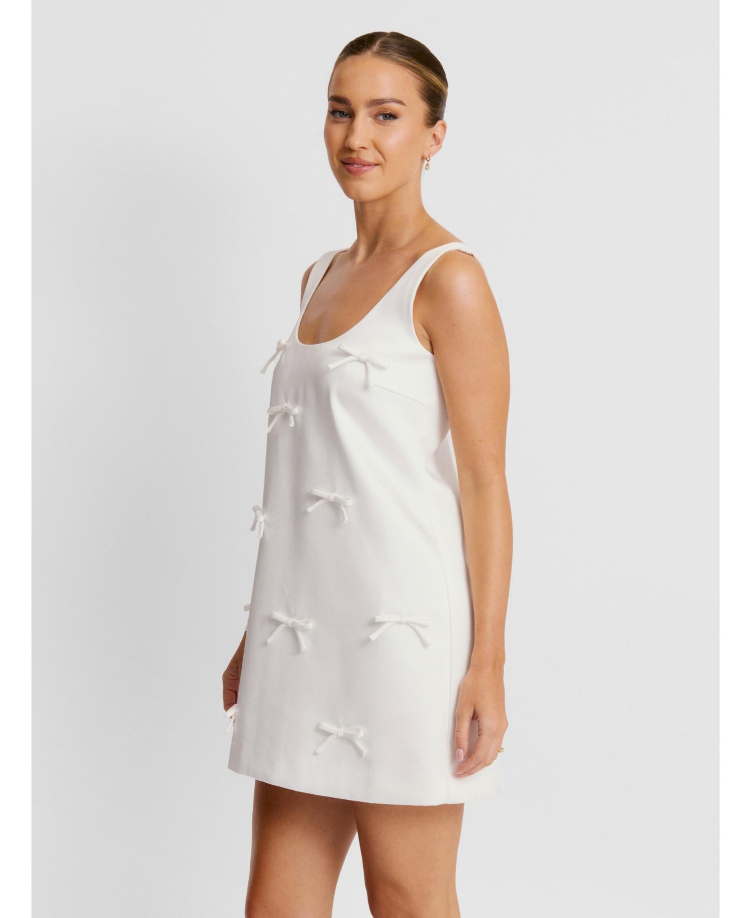 Women's Scoop Neck Bow Detail Mini Dress