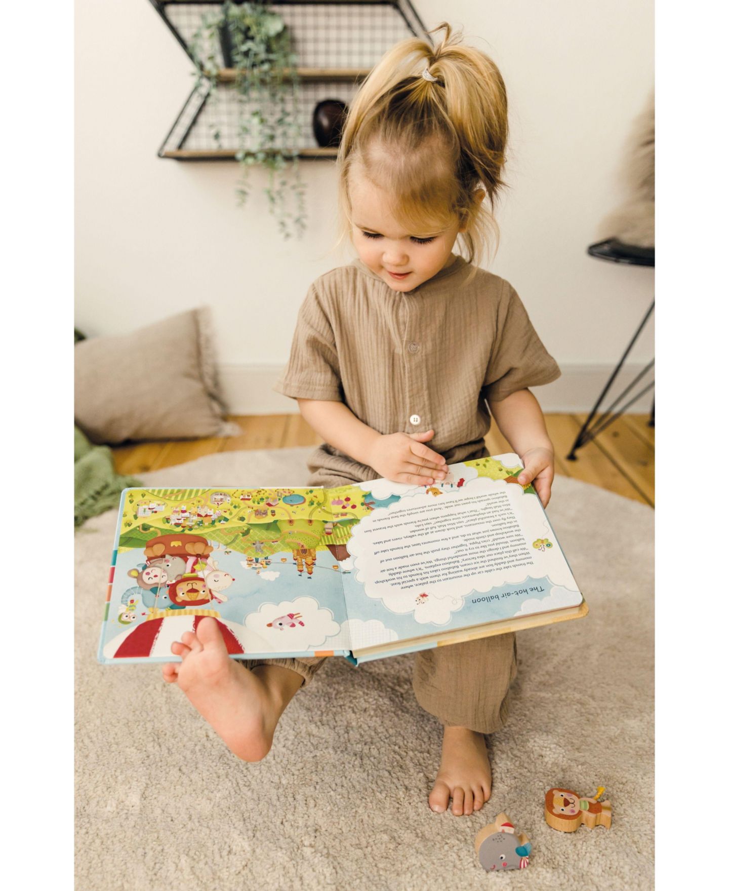 Детские куклы Bababoo and friends Yuki Monkey Board Book and Plush Doll, 2-Piece Set — фото 2