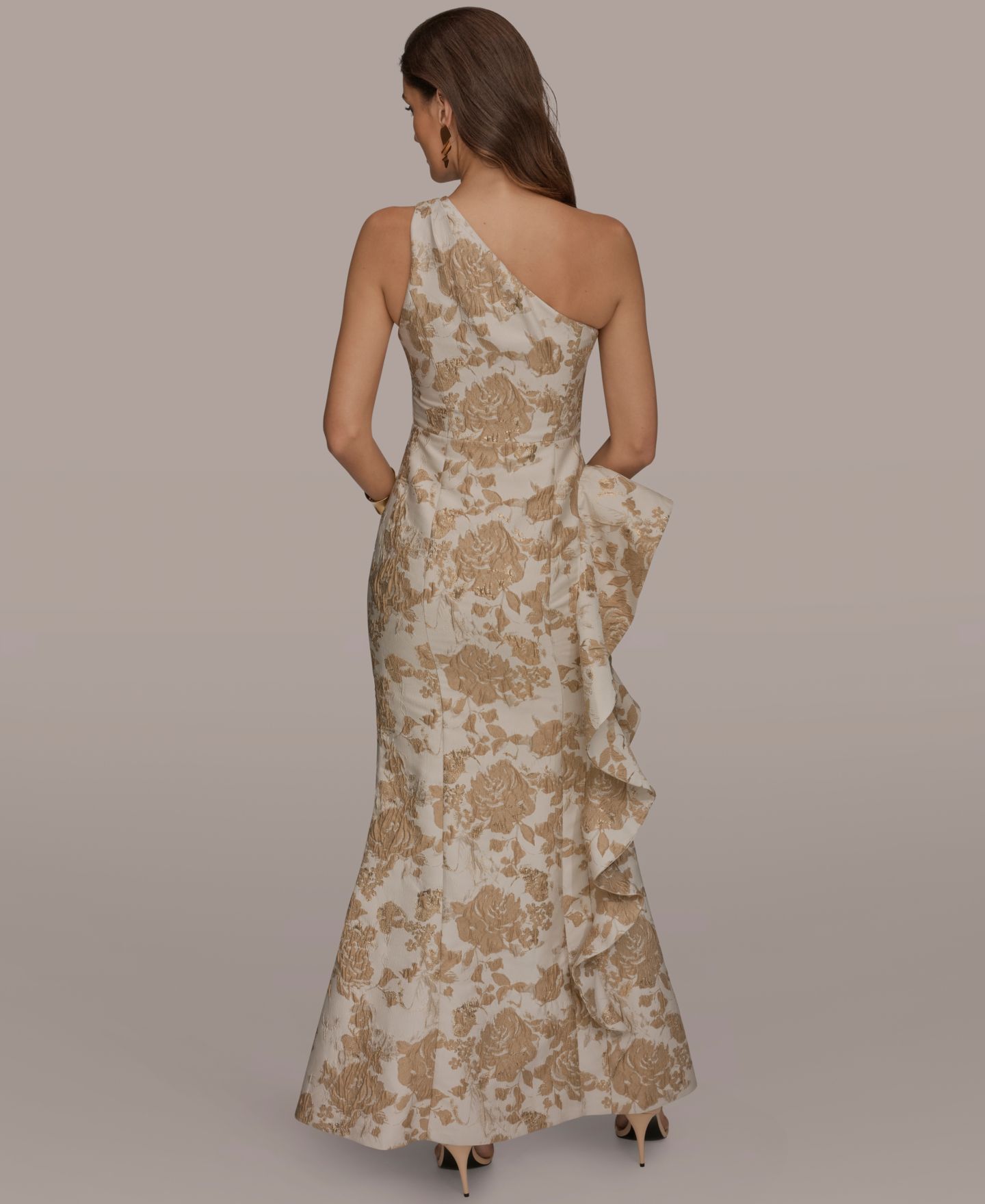 Женское платье Donna Karan New York Petite Floral One-Shoulder Gown, цвет: Золотой разноцветный — фото 4
