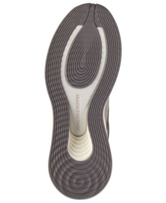 Men's Surge Embossed U-Throat Sneakers