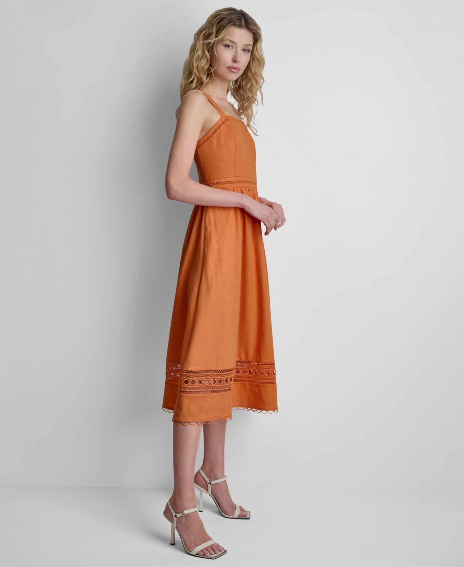 Women's Sleeveless Straight Neck Loop Lace Dress