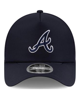 Men's Navy Atlanta Braves 2026 Batting Practice Apex 9FORTY Adjustable Trucker Hat