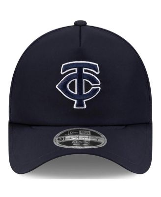 Men's Navy Minnesota Twins 2026 Batting Practice Apex 9FORTY Adjustable Trucker Hat