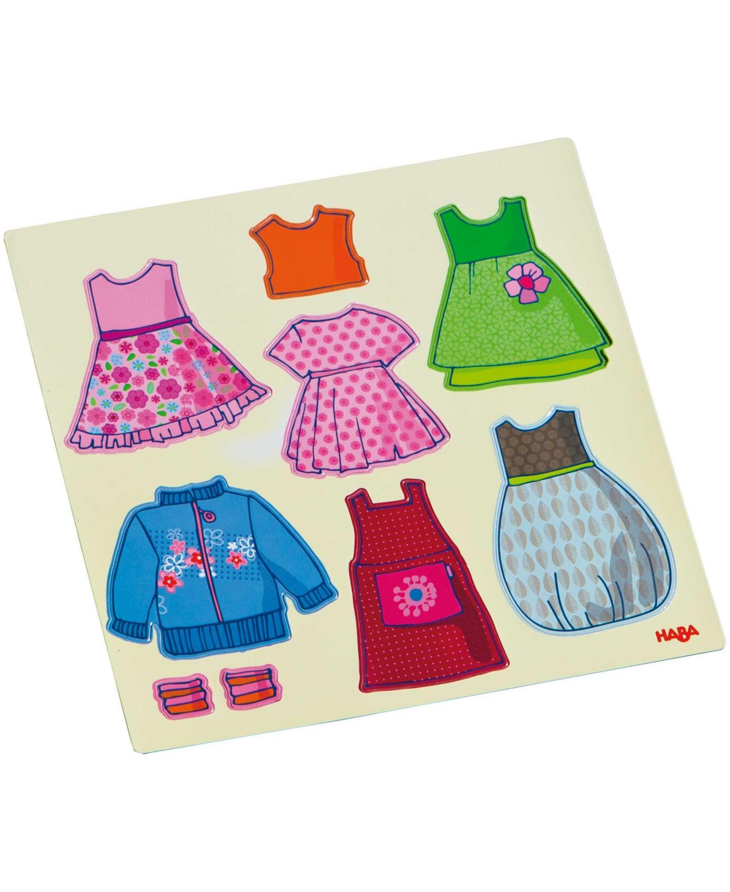 Детские игрушки Haba Lilli Magnetic Travel Dress-Up Activity, 54-Piece Set, Ages 3+ — фото 4