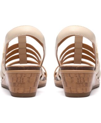 Women's Kacha Step Round Toe Sandals
