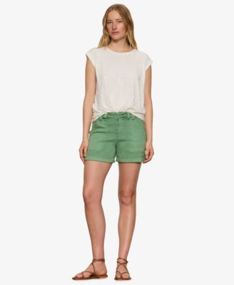 Women's Wander On Cuffed Hem Shorts
