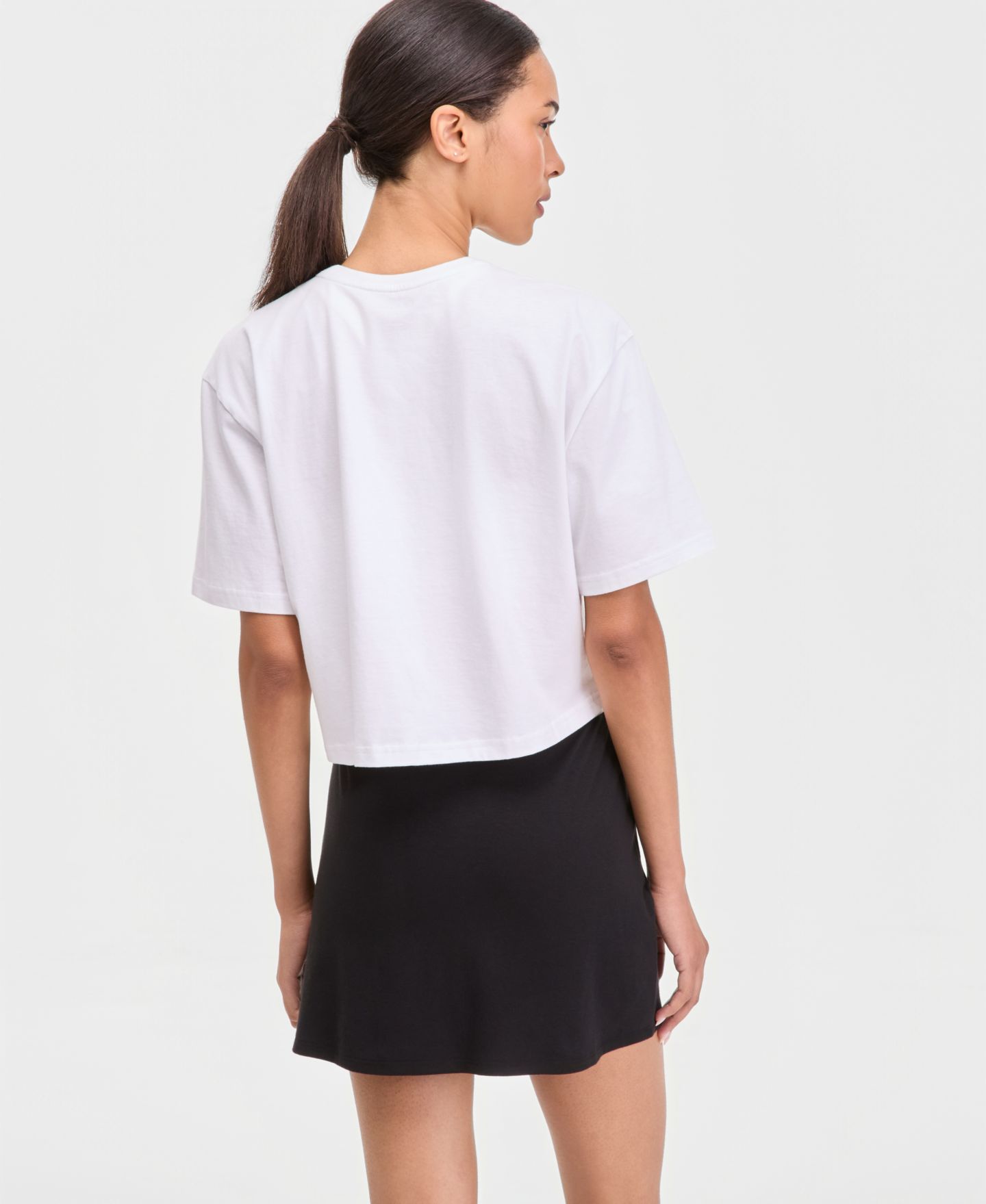 Женская футболка Calvin Klein Performance Puff Graphic Logo Pull-On Cropped T-Shirt, цвет: Белый — фото 4