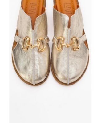 Forever and Always Shoes Women's Favor Leather Clogs