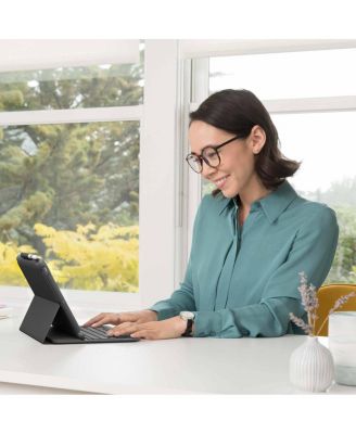 Slim Folio Protective Bluetooth Keyboard Case for iPad 7th Gen