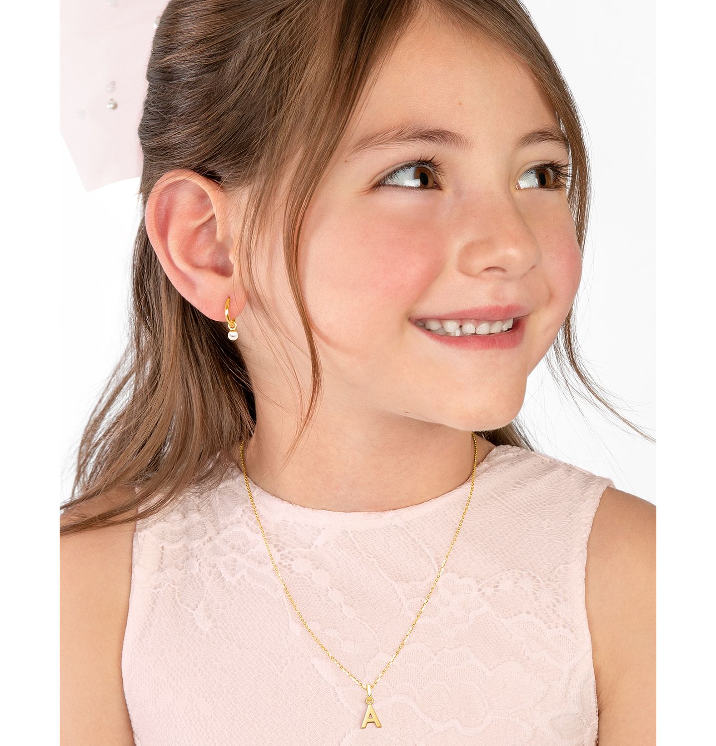 Детское колье Tiny Blessings 14K Gold Modern Initial, цвет: 14k Золотой, вариант 1 — фото 4