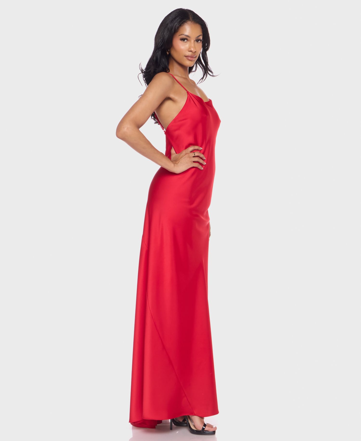 Juniors' Scoop Neck Gown