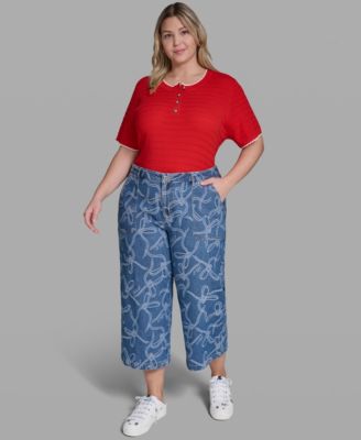 Plus Size Mid-Rise Bow-Jacquard Cropped Jeans