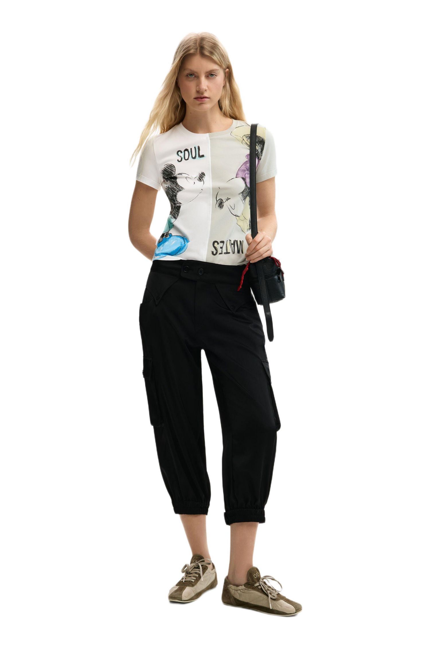 Women's Mickey and Minnie Mouse Kiss T-Shirt