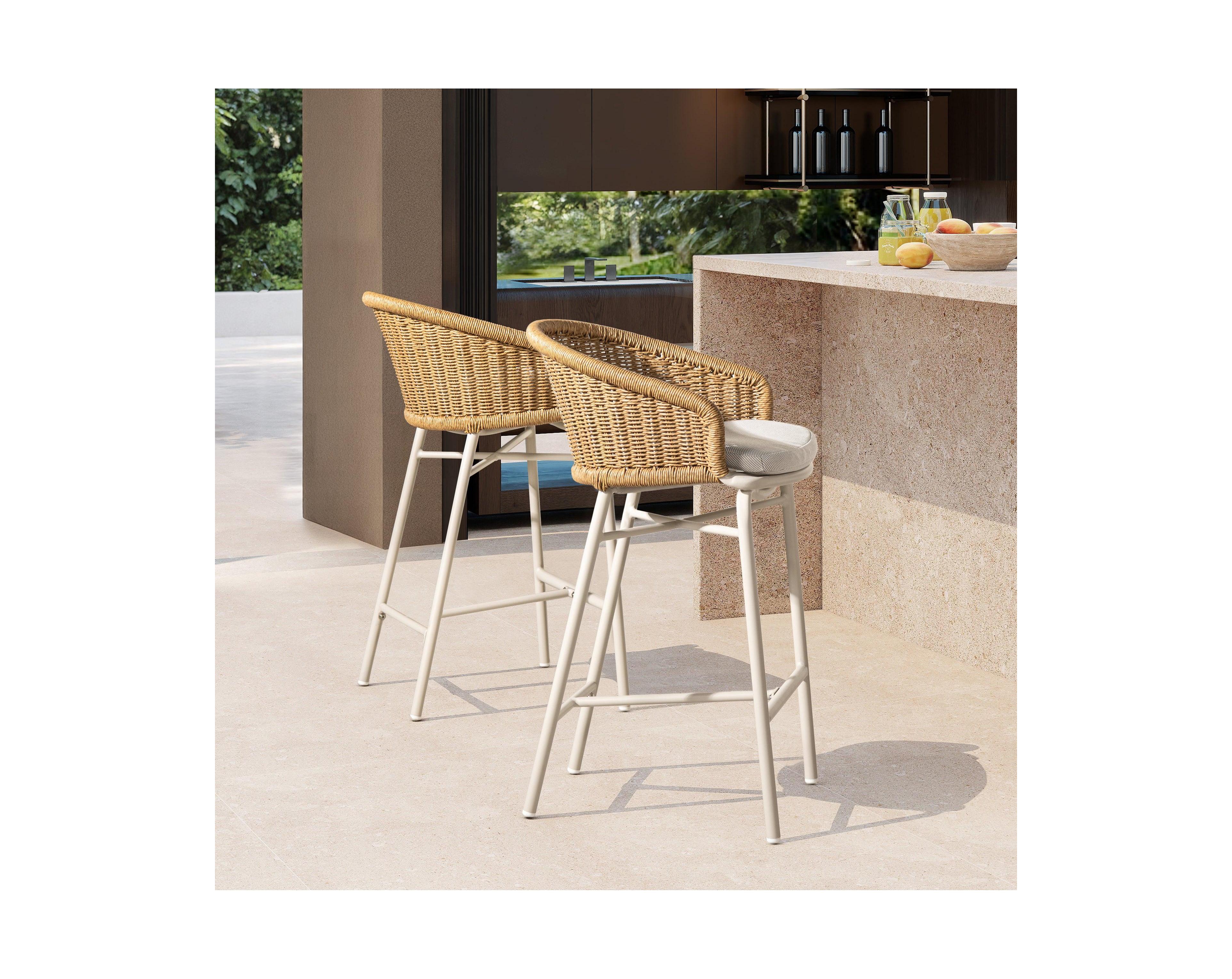 Mondawe Set of 2 Aluminum Outdoor 28 Bar Stool